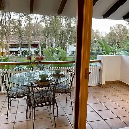 Puerto Banus Pol Y Hada