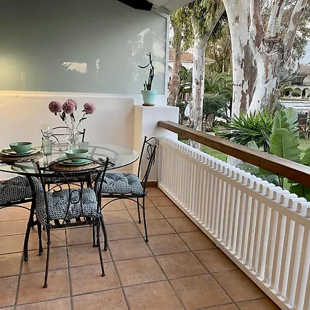 Puerto Banus Pol Y Hada Apartment *