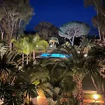 Puerto Banus Pol Y Hada *