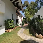 Puerto Banus Pol Y Hada Апартаменти *