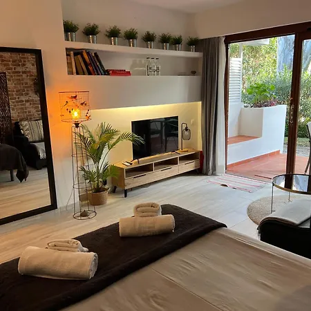 Puerto Banus Pol Y Hada * Marbella