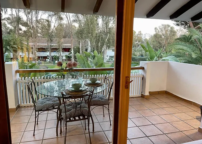 Puerto Banus Pol Y Hada